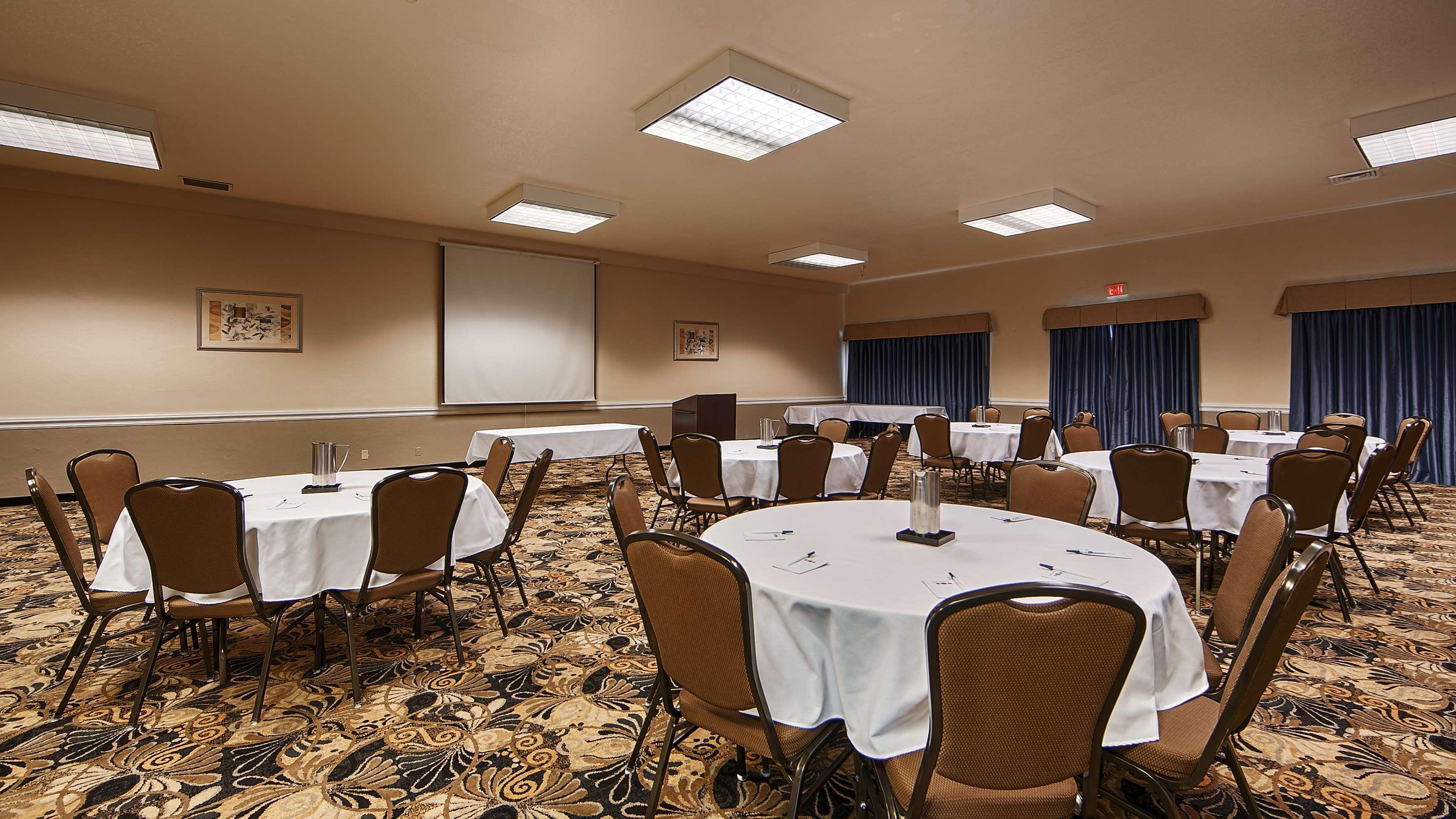 קונקורד Best Western Heritage Inn מראה חיצוני תמונה