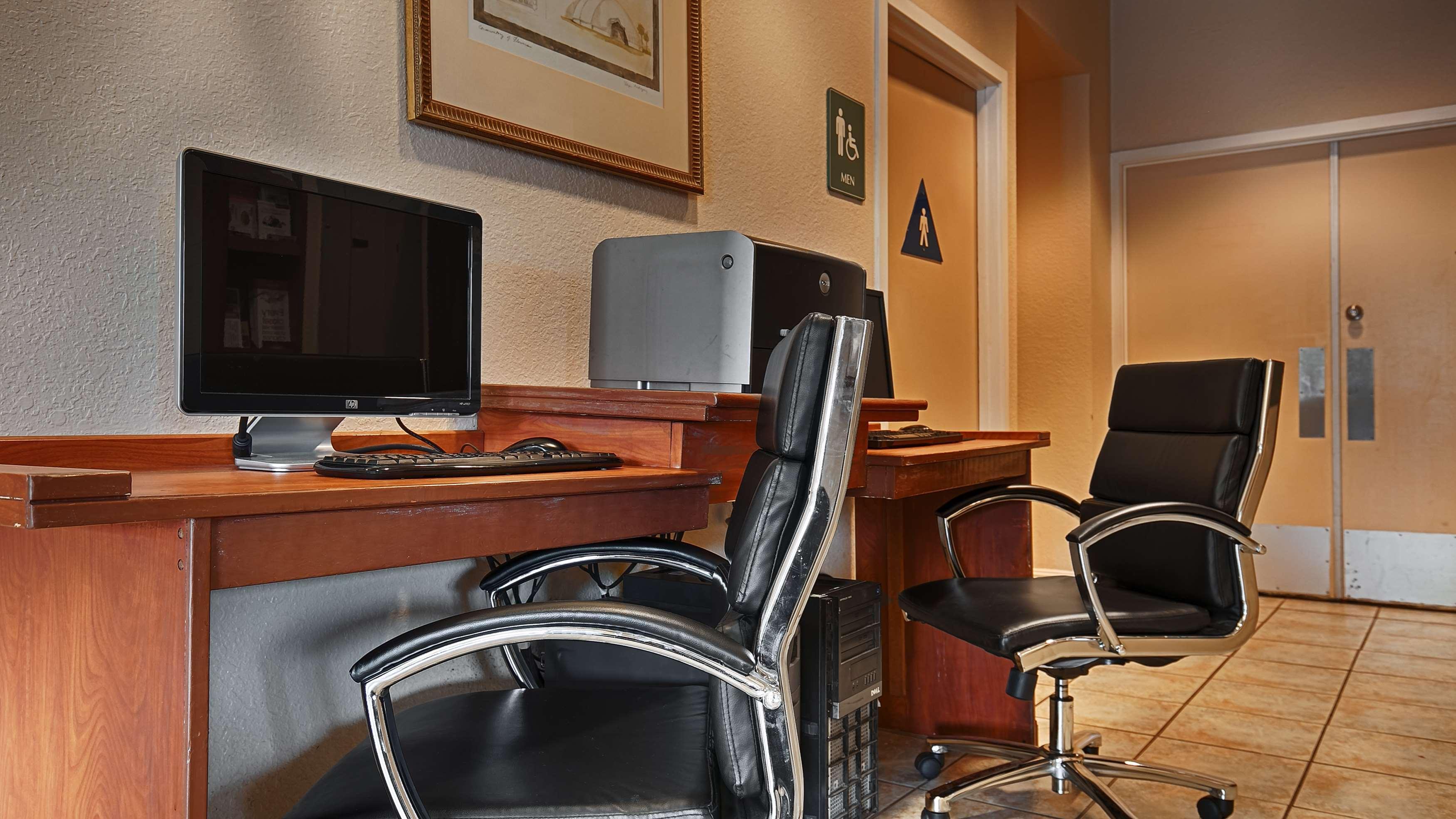 קונקורד Best Western Heritage Inn מראה חיצוני תמונה
