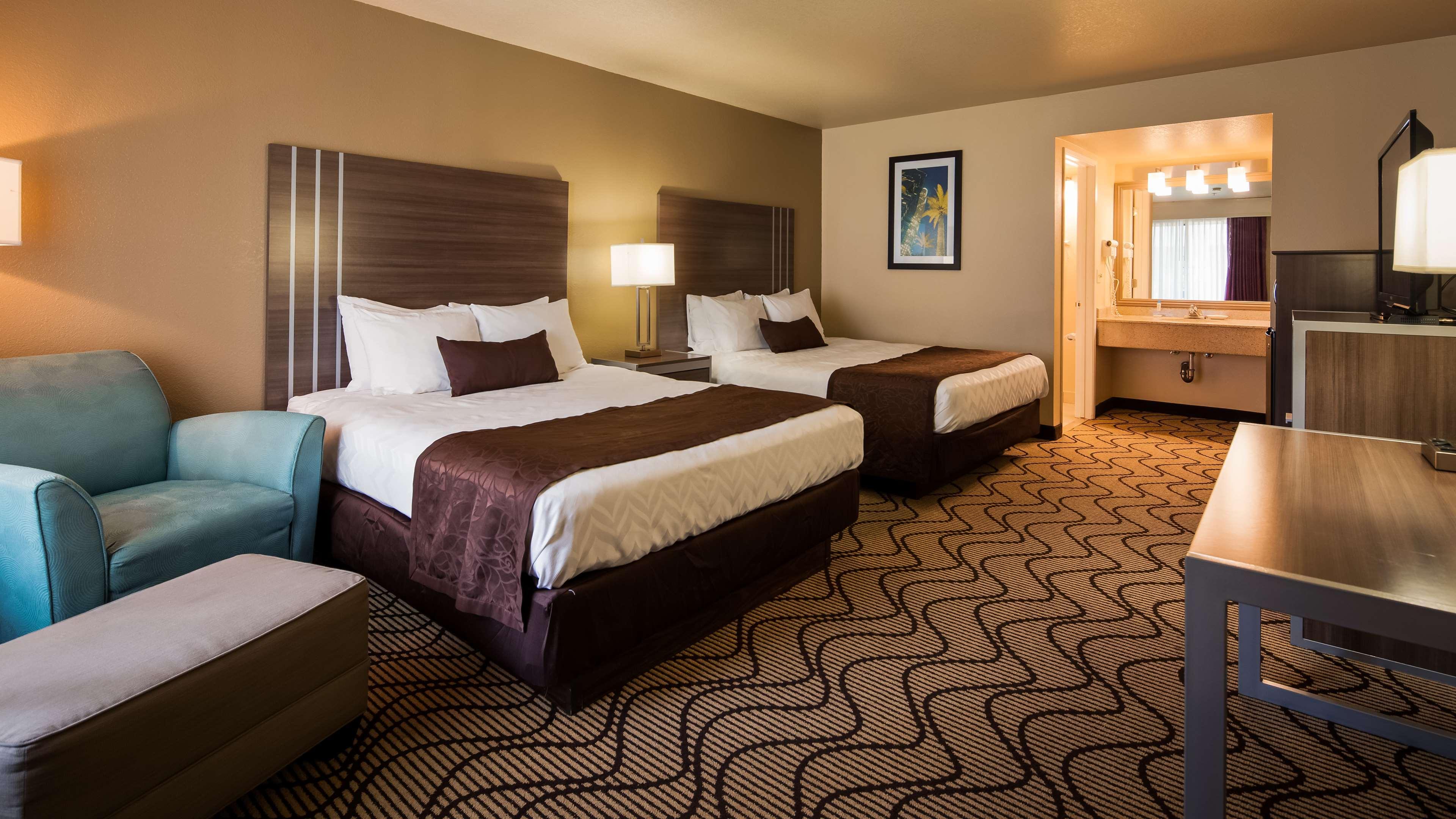 קונקורד Best Western Heritage Inn מראה חיצוני תמונה